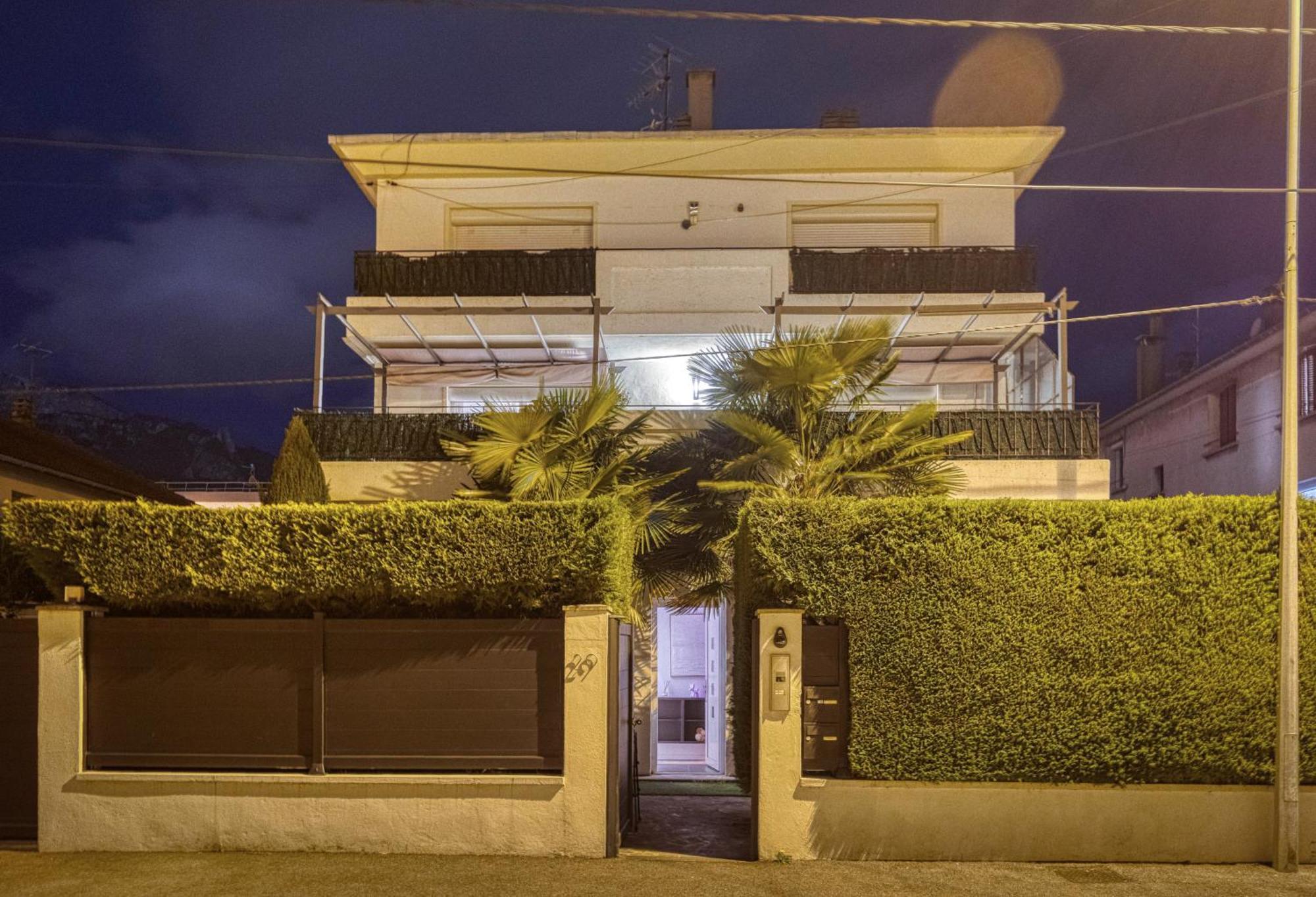 La Villa - Piscine / Karaoke / Jeux Fontaine  Buitenkant foto